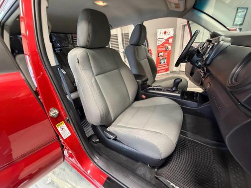 Barcelona Red Metallic 2017 Toyota Tacoma SR