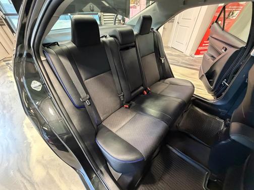 Black Sand Pearl 2017 Toyota Corolla SE