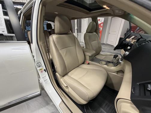 2012 Toyota Highlander SE