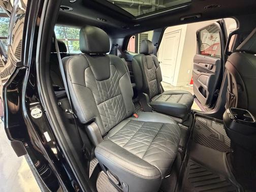 Ebony Black 2025 Kia Telluride SX X-Line