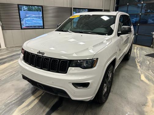 Bright White Clearcoat 2021 Jeep Grand Cherokee 80th Anniversary 4x4