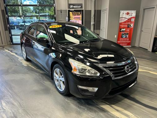 Super Black 2013 Nissan Altima 2.5 SV