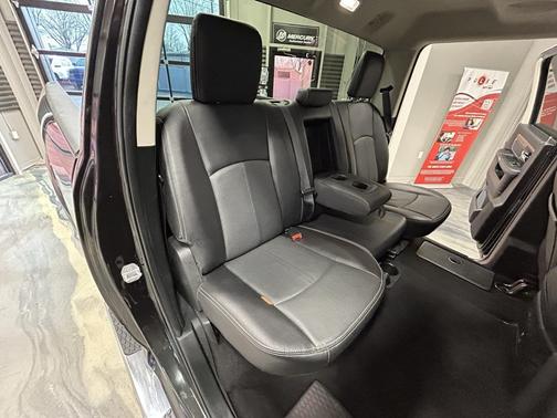 2018 RAM 2500 Laramie Crew Cab 4x4 6'4' Box