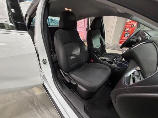 2017 Chevrolet Malibu 1LT