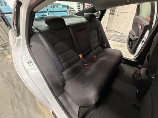 2017 Chevrolet Malibu 1LT