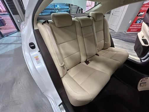 2017 Lexus ES 350 Base