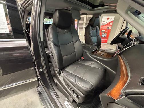 2016 Cadillac Escalade Luxury