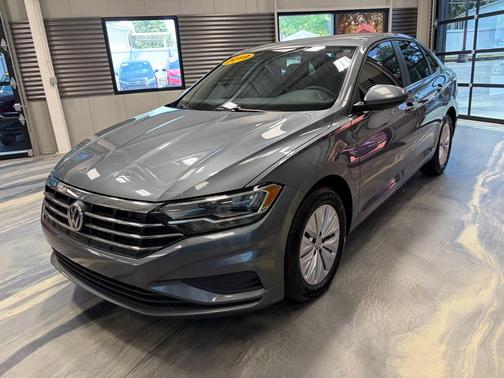 Platinum Gray Metallic 2019 Volkswagen Jetta 1.4T S