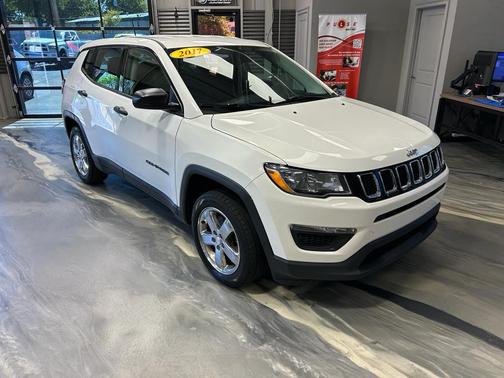White 2017 Jeep New Compass Sport