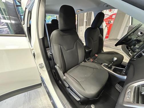 White 2017 Jeep New Compass Sport