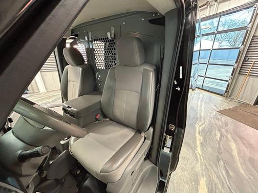 2016 Nissan NV Cargo NV2500 HD SL V8