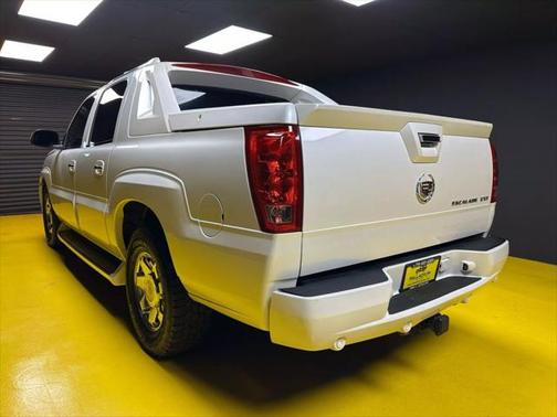 2003 Cadillac Escalade EXT Base
