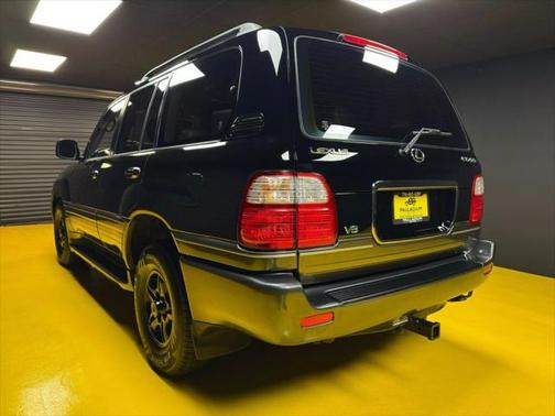 2001 Lexus LX 470 Base