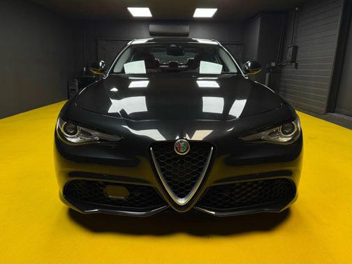 2019 Alfa Romeo Giulia Ti Sport