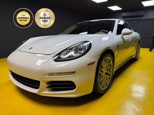 2015 Porsche Panamera 4