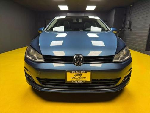 2015 Volkswagen Golf Auto TSI SE