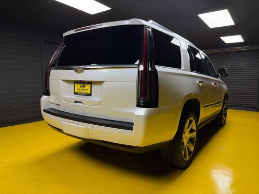 2016 Cadillac Escalade Premium