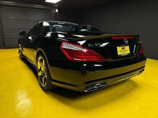 2013 Mercedes-Benz SL-Class SL 63 AMG Roadster 2D