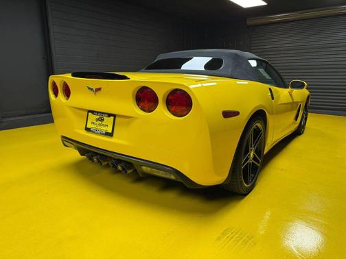 2006 Chevrolet Corvette Base
