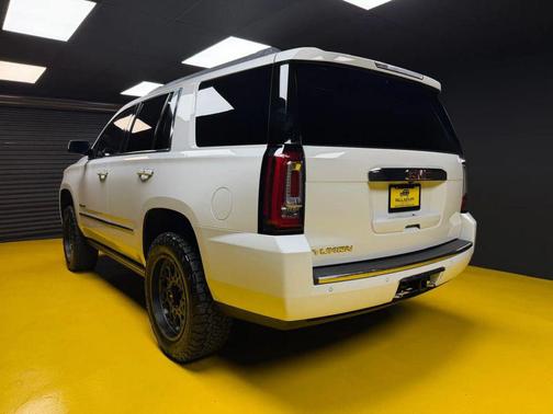 White 2015 GMC Yukon Denali