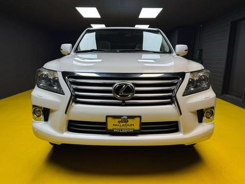 2013 Lexus LX 570 Base
