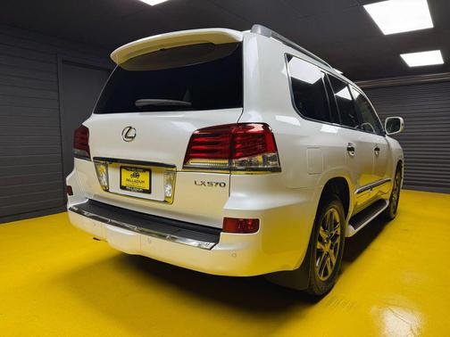 2013 Lexus LX 570 Base