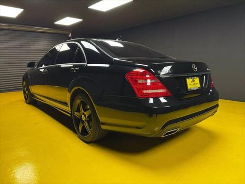 2011 Mercedes-Benz S-Class 4MATIC