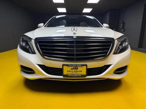 White 2016 Mercedes-Benz S-Class S 550 Sedan 4D