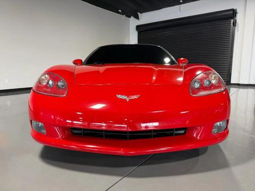 Red 2005 Chevrolet Corvette Base