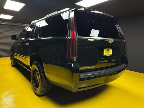 2016 Cadillac Escalade ESV Sport