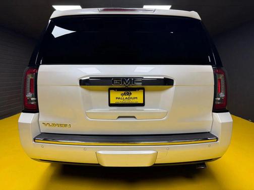 White 2015 GMC Yukon Denali