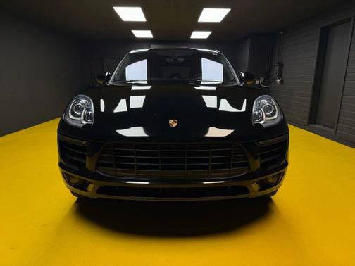 2018 Porsche Macan Sport Edition