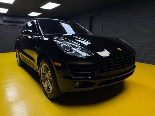 2018 Porsche Macan Sport Edition