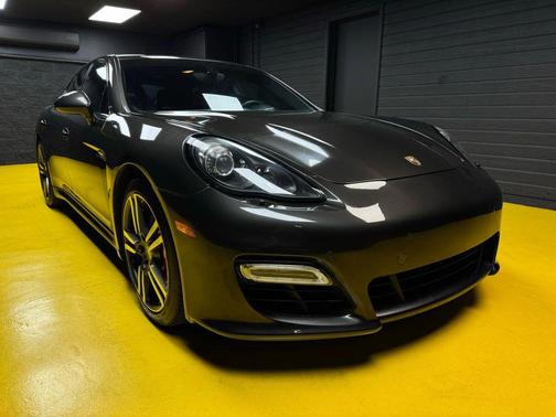 2013 Porsche Panamera GTS