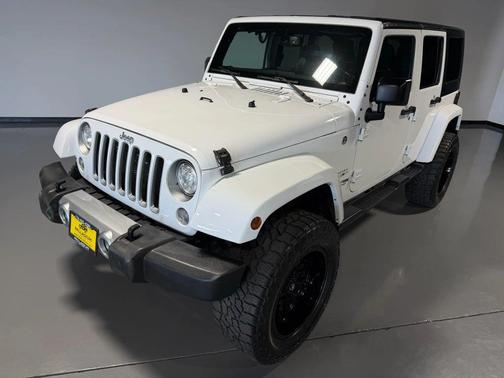 Bright White Clearcoat 2018 Jeep Wrangler JK Unlimited Sport