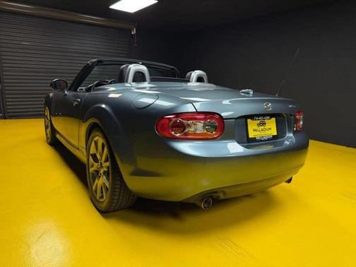 Blue 2013 Mazda MX-5 Miata Grand Touring