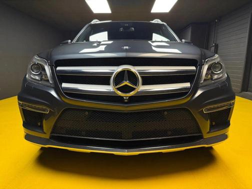 Grey 2015 Mercedes-Benz GL-Class 4MATIC
