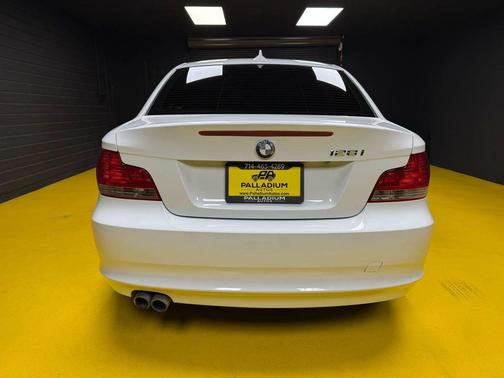 2009 BMW 128 128i Coupe 2D