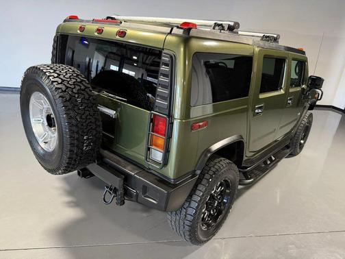Green 2004 Hummer H2 Base