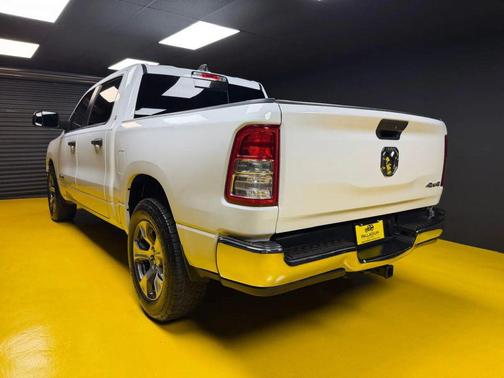 Bright White Clearcoat 2019 RAM 1500 Tradesman
