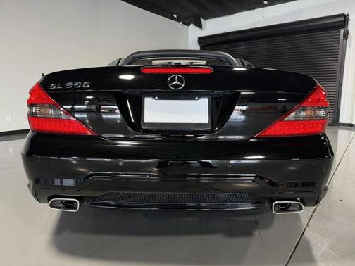 Black 2011 Mercedes-Benz SL-Class SL 550 Roadster 2D