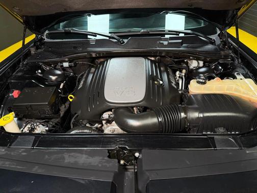 Pitch Black Clearcoat 2016 Dodge Challenger R/T