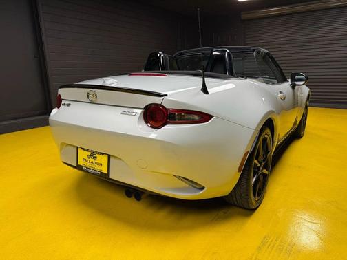 2016 Mazda MX-5 Miata Club
