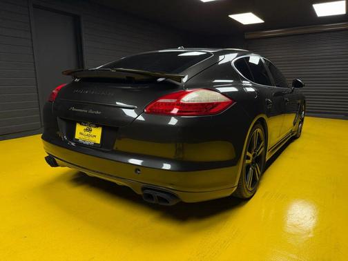 2010 Porsche Panamera Turbo