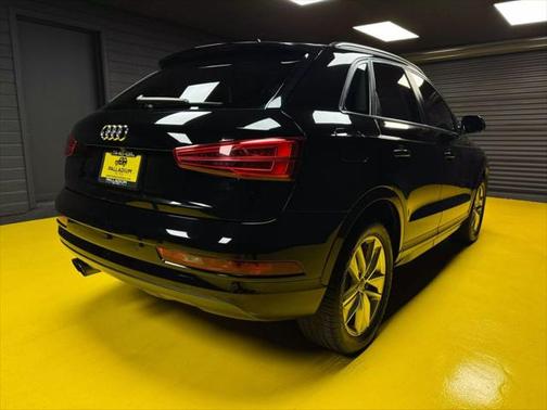 2017 Audi Q3 2.0T Premium