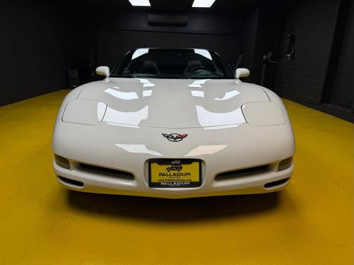 2002 Chevrolet Corvette Base