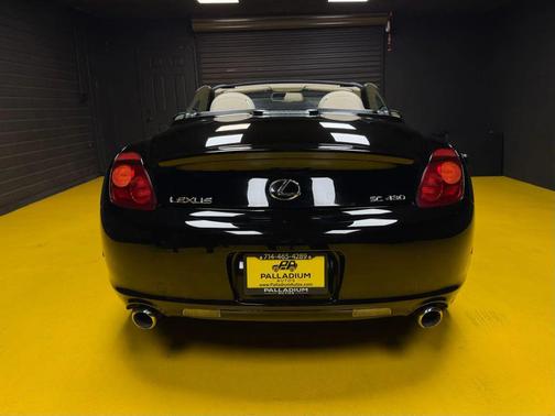 2004 Lexus SC 430 Base