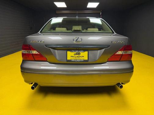2005 Lexus LS 430 Base