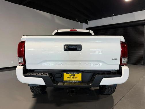 2019 Toyota Tacoma SR