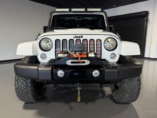 Bright White Clearcoat 2015 Jeep Wrangler Unlimited Sport Altitude